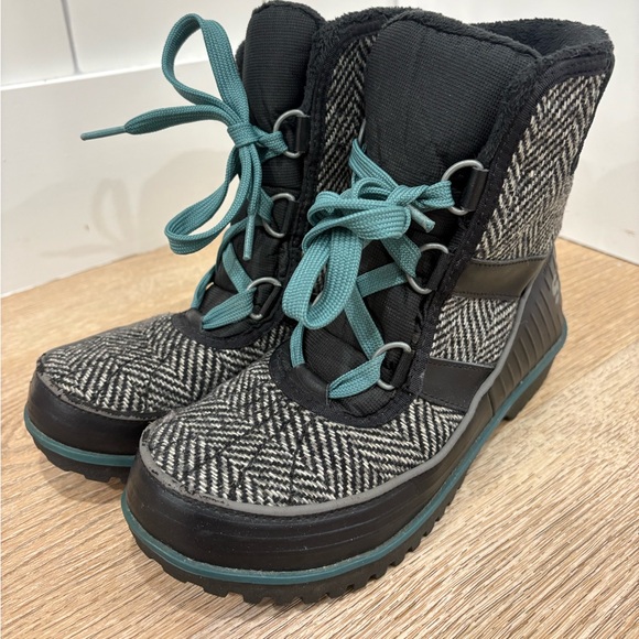 Sorel Tivoli II Herringbone Waterproof Winter Boots Women’s 6 Black Grey - Picture 4 of 12